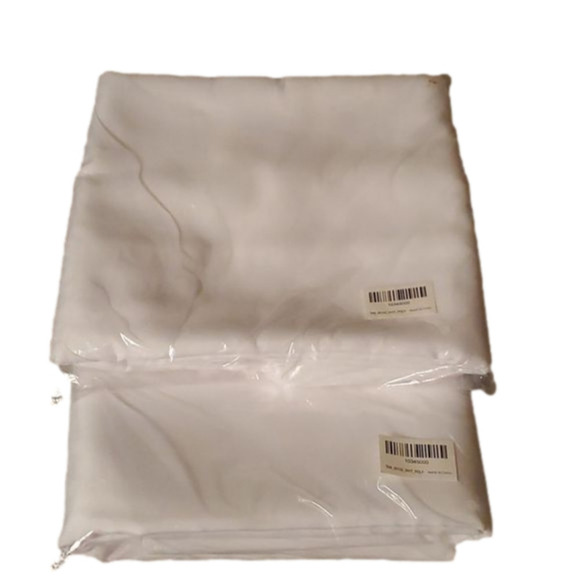 NWT White Rectangular Tablecloth size 60" x 102" Qtn. 1 - Picture 1 of 4